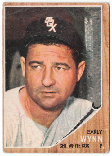 1962 Topps #385 Early Wynn front