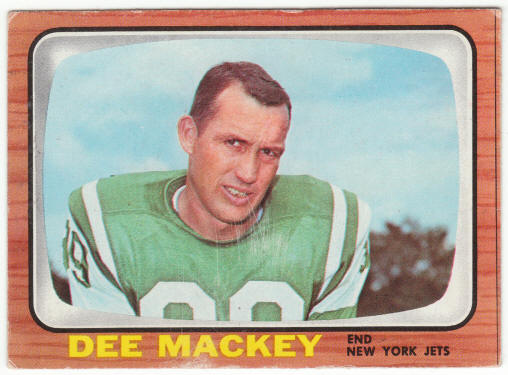 1966 Topps Football #93 Dee Mackey