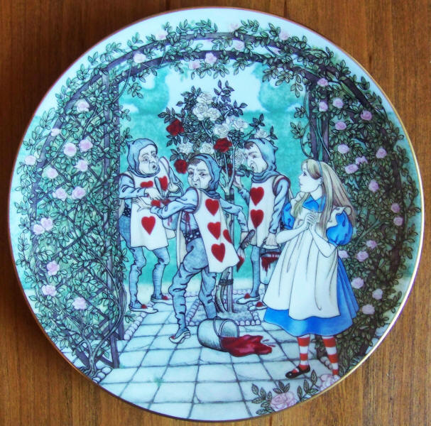 Alice In Wonderland Collectors Plate 5 front