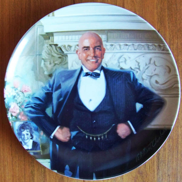 Daddy Warbucks Annie Collectors Plate 2 front