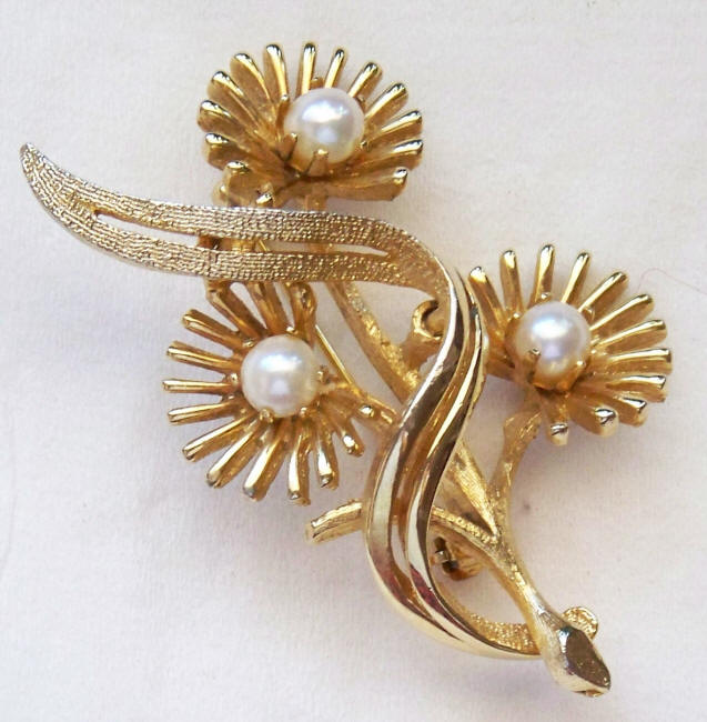 Brooks Aster Brooch With Faux Pearls front