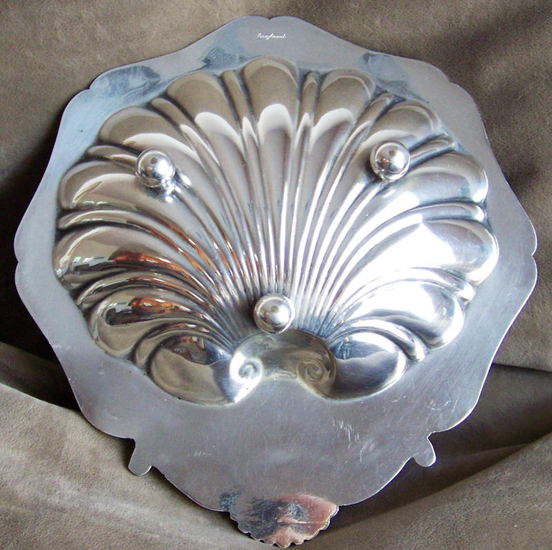 Engand Silver Plated Small Shell Serving Dish bottom
