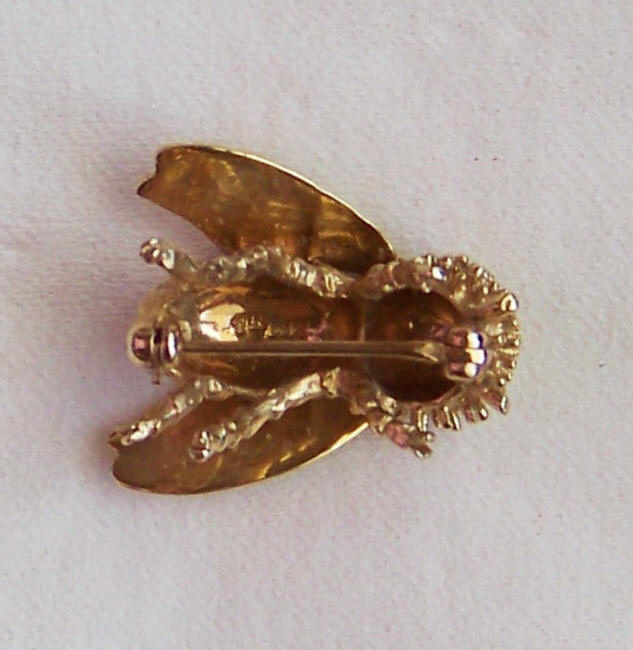 14K Gold Bee Brooch Pin