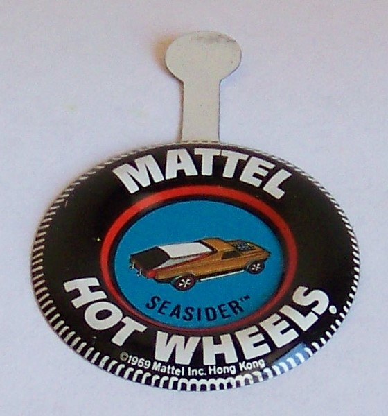 Mattel Hot Wheels Seasider button front
