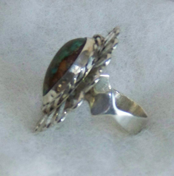 Navajo Turquoise Silver Ring side