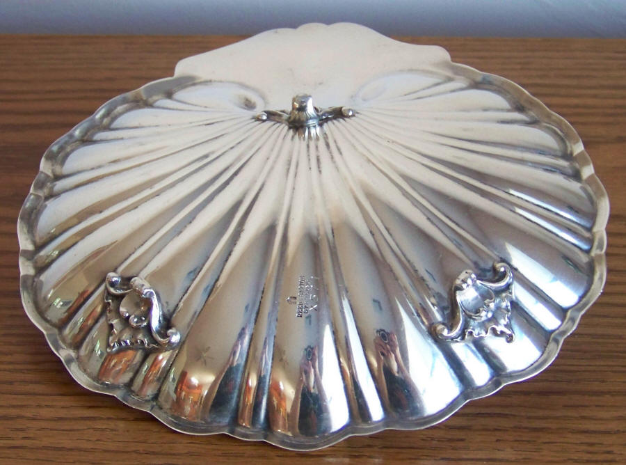 Reed and Barton 1948 Sterling Silver Footed Shell back