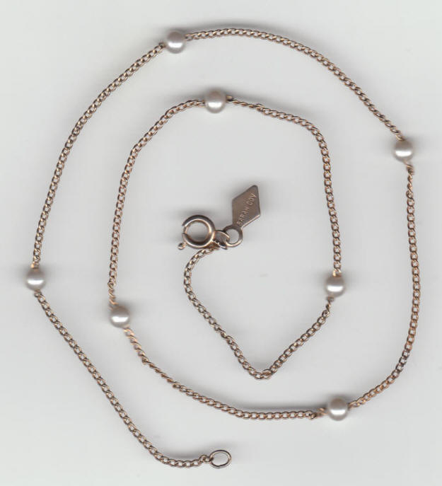 Sarah Coventry Classic Choice Necklace
