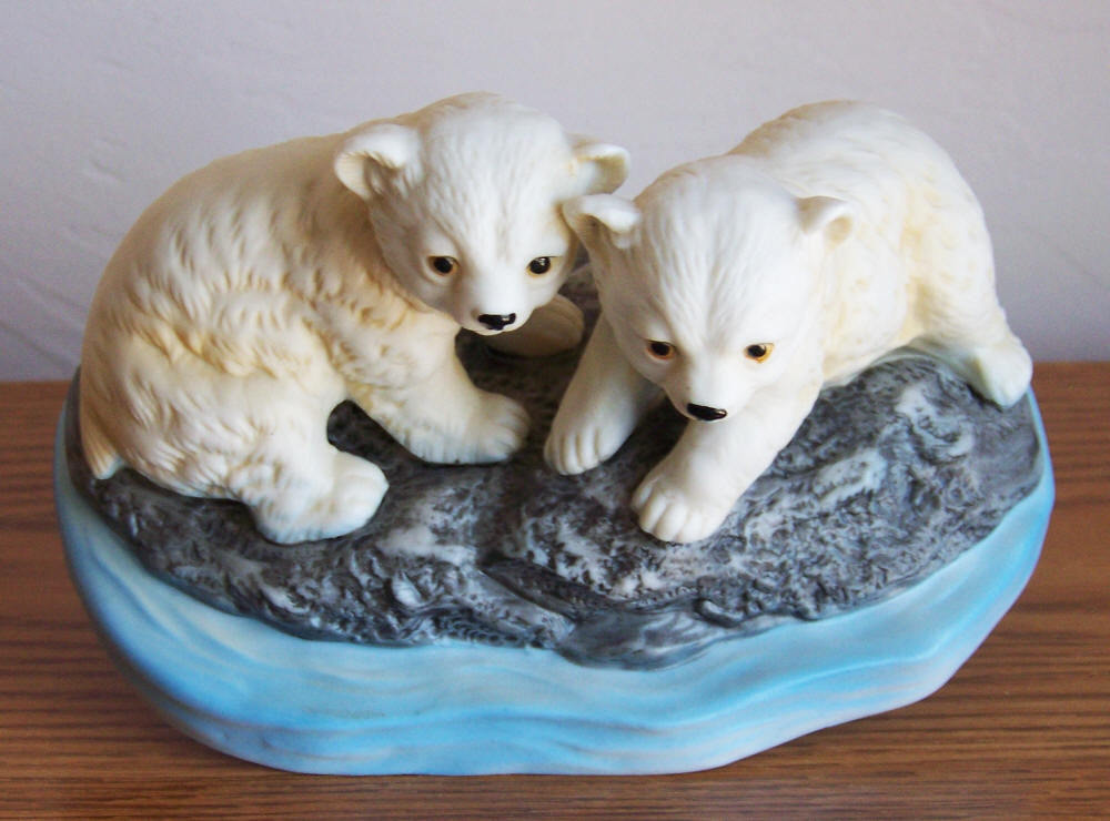 Snow Babies Polar Bear Cubs top